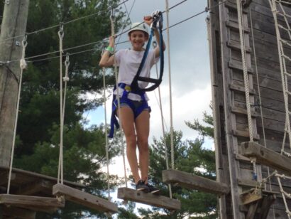 kid on the ropes course